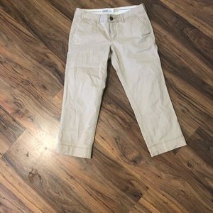 Old Navy khaki capris